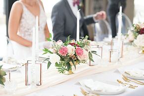 The Merrill Hotel, Muscatine, a Tribute Portfolio Hotel