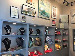 The Merrill Hotel, Muscatine, a Tribute Portfolio Hotel