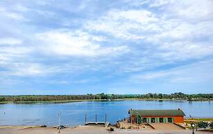 The Merrill Hotel, Muscatine, a Tribute Portfolio Hotel