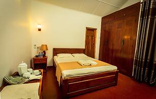 Dayanithi Guest House