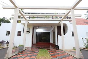 Dayanithi Guest House