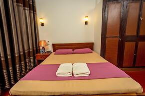 Dayanithi Guest House