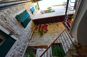 Salvezani apartments