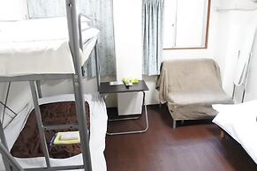 Hotel Mikado - Hostel