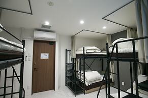 Hotel Mikado - Hostel