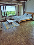 Jun House - Hostel