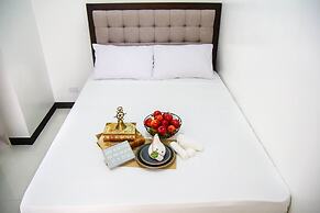 V and G Suites Limay