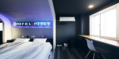 Hotel Pivot
