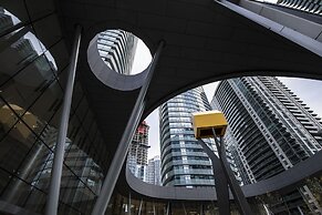 Royal Stays Condominiums - Downtown