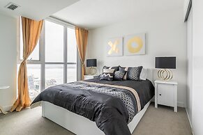 Royal Stays Condominiums - Downtown