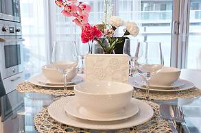 Royal Stays Condominiums - Downtown