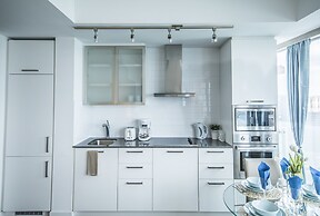 Royal Stays Condominiums - Downtown