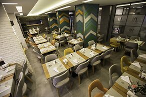 Laren Family Hotel & Spa -  Boutique Hotel