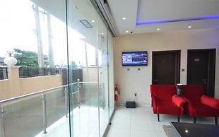 Lakeem Suites - Agboyin Surulere