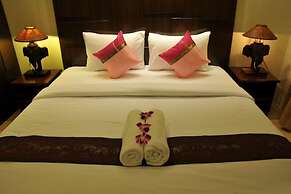 Boonjumnong Modern Apartment