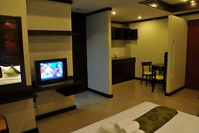 Boonjumnong Modern Apartment