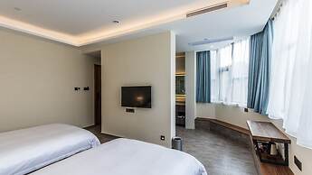 Ramada Encore by Wyndham Shanghai Pudong Airport