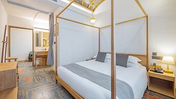 Ramada Encore by Wyndham Shanghai Pudong Airport