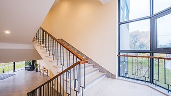 Ramada Encore by Wyndham Shanghai Pudong Airport