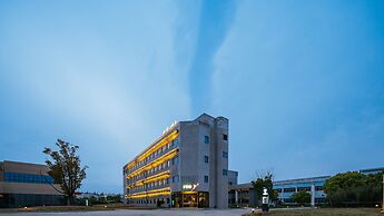 Ramada Encore by Wyndham Shanghai Pudong Airport