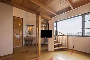 Ramada Encore by Wyndham Shanghai Pudong Airport