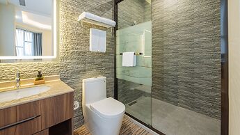 Ramada Encore by Wyndham Shanghai Pudong Airport