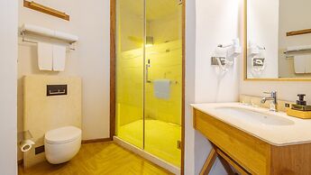 Ramada Encore by Wyndham Shanghai Pudong Airport