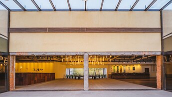 Ramada Encore by Wyndham Shanghai Pudong Airport