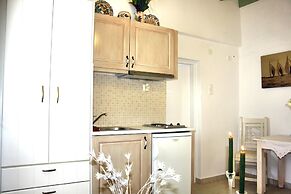 Mariakis Luxury Studios