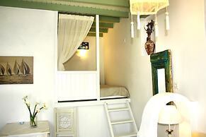 Mariakis Luxury Studios