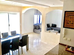 Luxurious Apartment with Private Garden