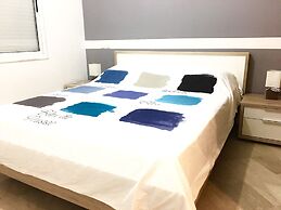 Luxurious Apartment with Private Garden