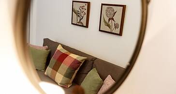 Superb central House