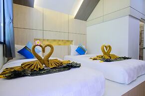 Charming Lipe Beach Resort