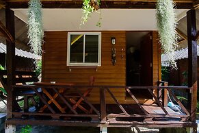 Charming Lipe Beach Resort