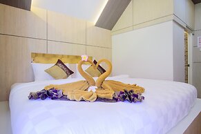 Charming Lipe Beach Resort