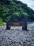 Charming Lipe Beach Resort