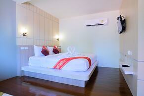 Charming Lipe Beach Resort