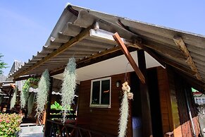 Charming Lipe Beach Resort