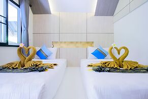 Charming Lipe Beach Resort