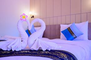 Charming Lipe Beach Resort