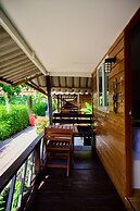 Charming Lipe Beach Resort