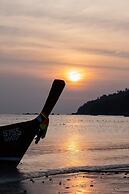 Charming Lipe Beach Resort