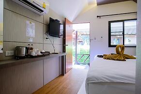 Charming Lipe Beach Resort