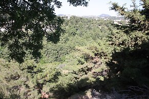 The Red Door in Koskinou