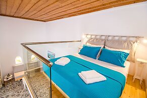 The Red Door in Koskinou