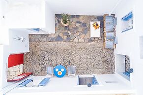 The Red Door in Koskinou