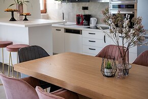 Elia Seaside Nea Chora