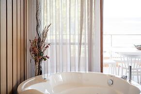 Elia Seaside Nea Chora