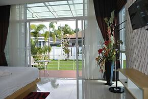 Siam Twins Villa A